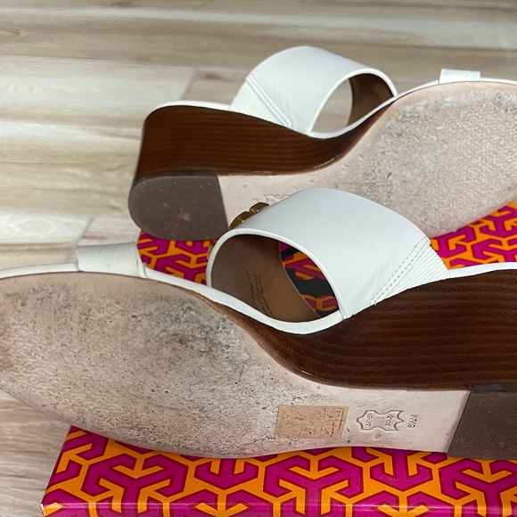Tory Burch Wedge Slider Size 6.5 - Like New - Picture 7 of 7
